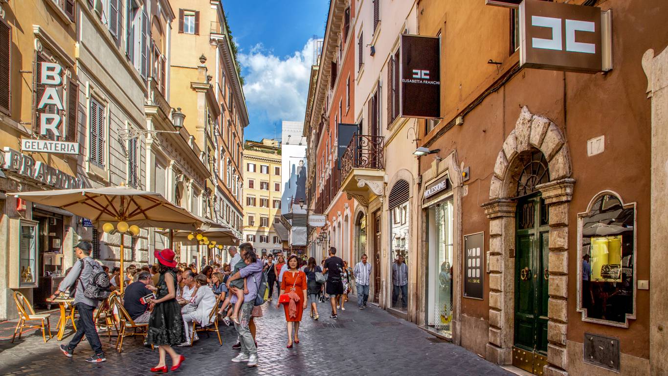 61-Les-Fleurs-Luxury-House-Rome-historic-center